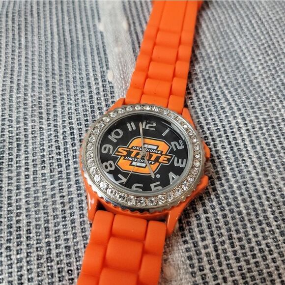 🎄5/$25🎄*NEEDS BATTERY* OSU Silicone Band Watch - Picture 2 of 8
